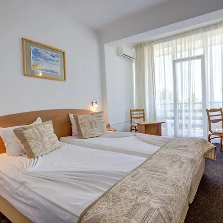 Kini Park & Free Parking