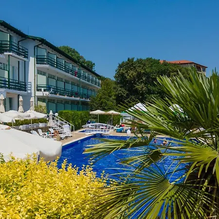 Kini Park & Free Parking 3* Goudstrand
