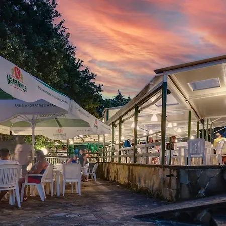 Kini Park & Free Parking Goudstrand