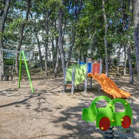 Хотел кини парк - ол инклузив и безплатен паркинг 3*